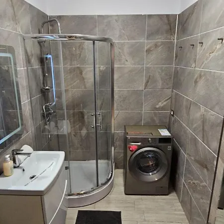 Luxury Mamaia Nord - 3 Piscine Exterioare Sauna Jacuzzi Prima Linie La Mare