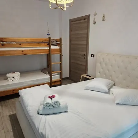 Luxury Mamaia Nord - 3 Piscine Exterioare Sauna Jacuzzi Prima Linie La Mare *