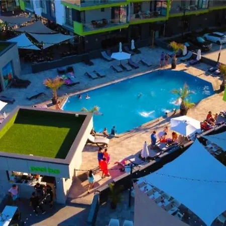 Luxury Mamaia Nord - 3 Piscine Exterioare Sauna Jacuzzi Prima Linie La Mare