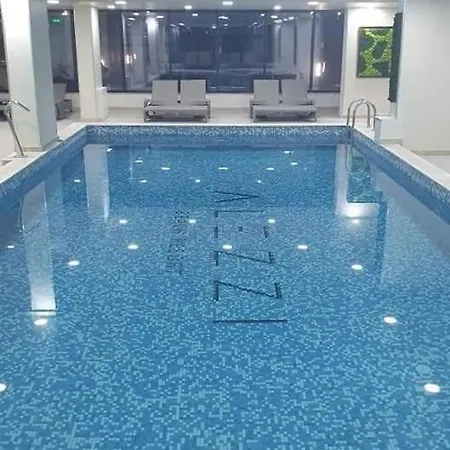 Luxury Mamaia Nord - 3 Piscine Exterioare Sauna Jacuzzi Prima Linie La Mare Apartment *