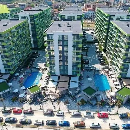 Apartment Luxury Mamaia Nord - 3 Piscine Exterioare Sauna Jacuzzi Prima Linie La Mare *