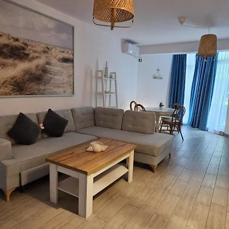 Luxury Mamaia Nord - 3 Piscine Exterioare Sauna Jacuzzi Prima Linie La Mare Apartment *