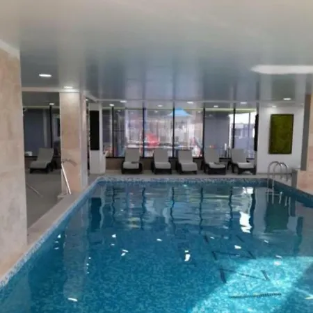公寓 Luxury Mamaia Nord - 3 Piscine Exterioare Sauna Jacuzzi Prima Linie La Mare *