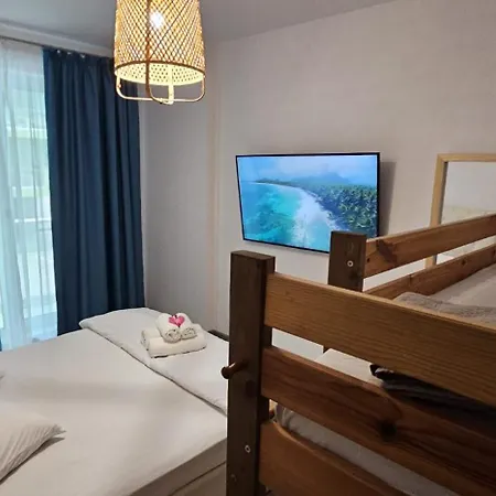 Apartment Luxury Mamaia Nord - 3 Piscine Exterioare Sauna Jacuzzi Prima Linie La Mare