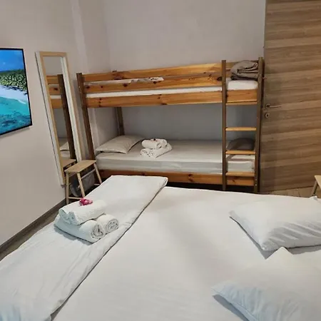 Luxury Mamaia Nord - 3 Piscine Exterioare Sauna Jacuzzi Prima Linie La Mare *